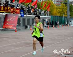 男子800m决赛 王朗